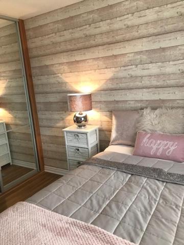 Double Room With En-Suite. Central For North West Rainhill Extérieur photo